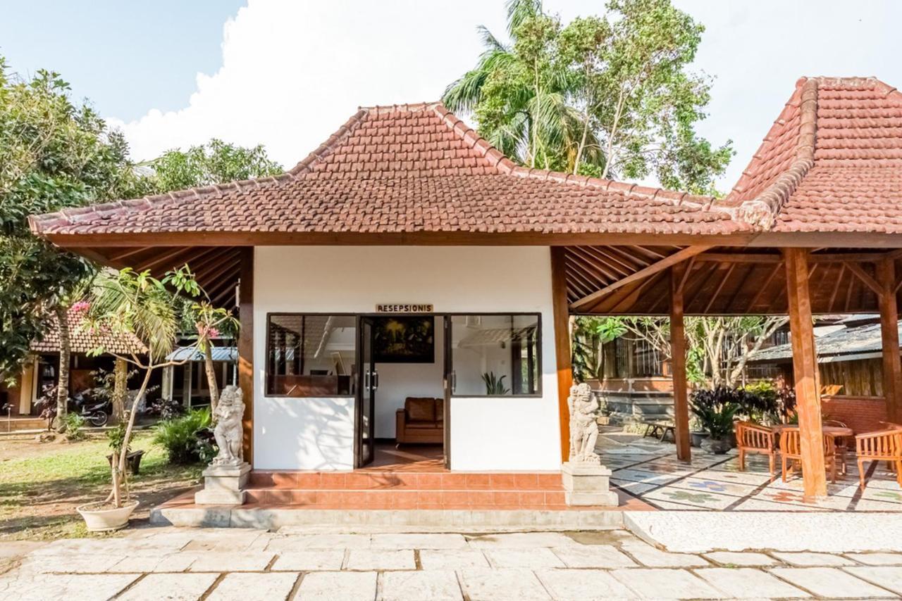 Reddoorz Syariah Near Gor Ken Arok Hotel Malang Exterior foto